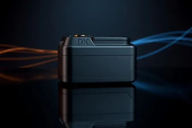 Render 3D de bateria de íon de lítio profissional para ferramentas elétricas em composição escura com iluminação tecnológica sofisticada.