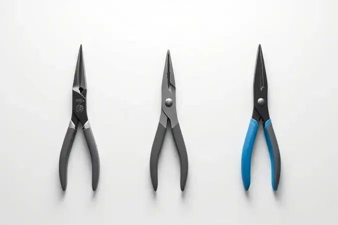 Três tipos de alicates profissionais lado a lado em composição minimalista 3D para comparação de ferramentas